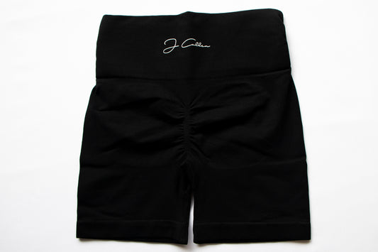 Trinity Scrunch Shorts - Black